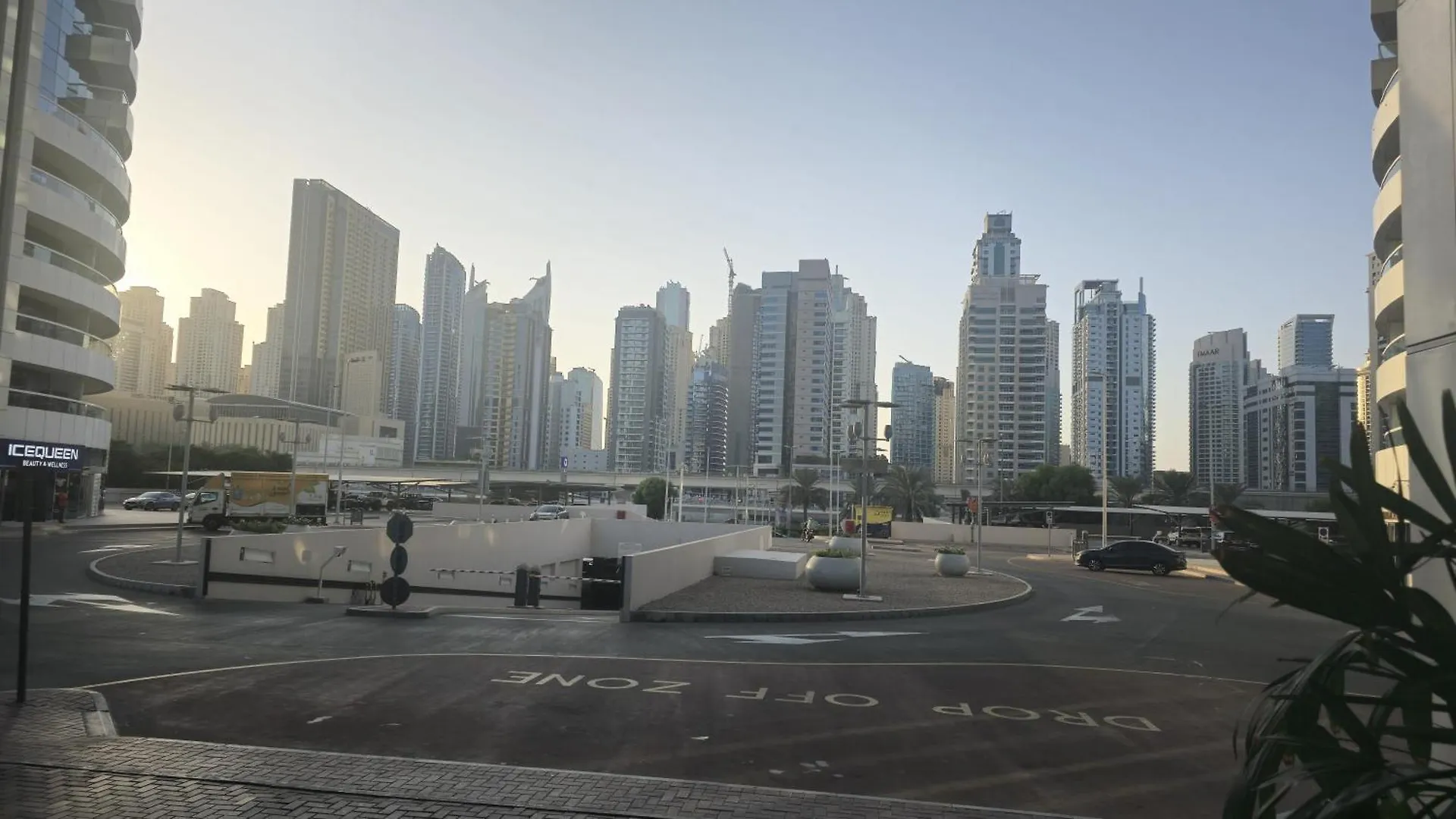 2-Bedroom Marina Skyline View In Jlt Dubai Apartment