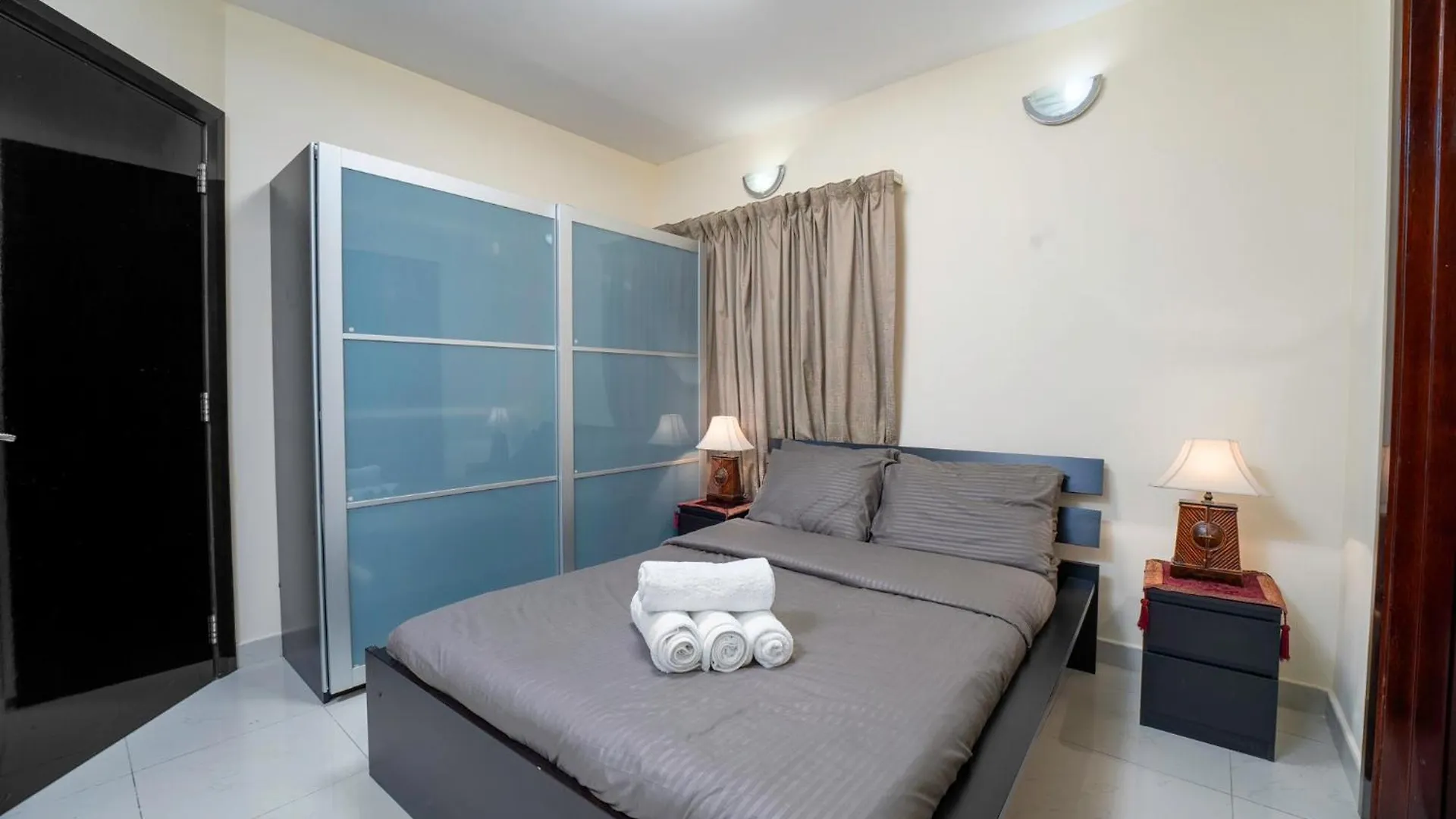 2-Bedroom Marina Skyline View In Jlt Dubai Apartment